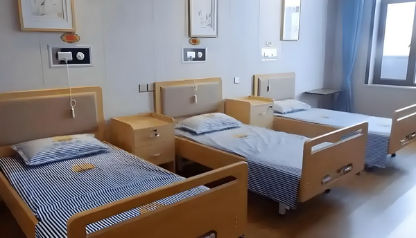 深圳入户公司哪个好_“最快女护士”发文道歉 撞上快车城际一辆野猪