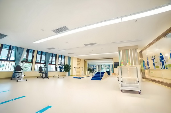 海归研究生落户深圳_内娱又来新瓜，越扒越窒息 沟通因为人与人的时
